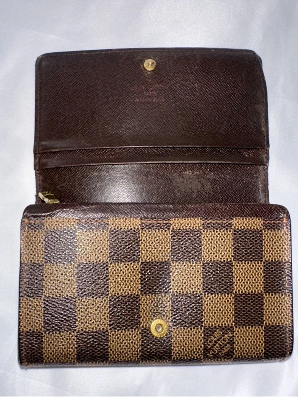 Louis Vuitton Damier Ebene Compact Wallet Snap Closure Brown Canvas - Picture 10 of 10